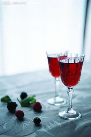 水為舟，脂為岸 科學飲水時間表，助力健康減重之旅